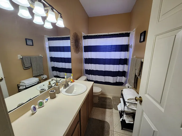 2503 Buttercup Ct — Photo 13