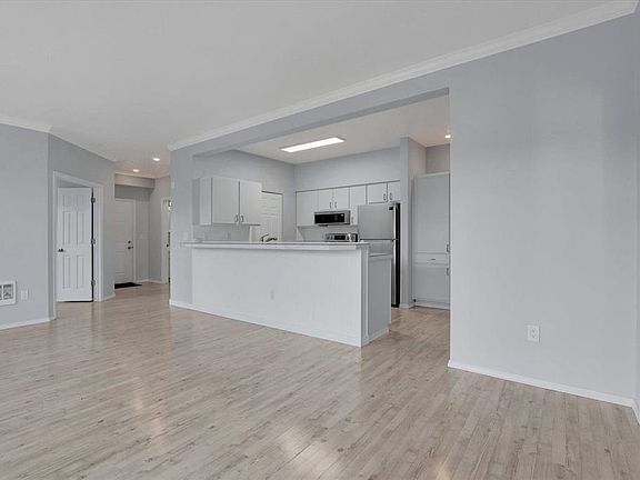 5th image of 22855 E Country Vista Dr APT 452