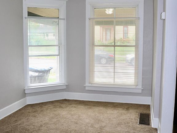 Dining Room/Living Room
