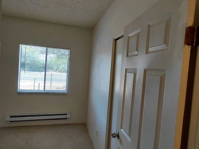 1301 E Drexel Rd — Photo 9