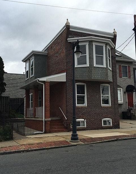 1st image of 1024 N Lincoln St