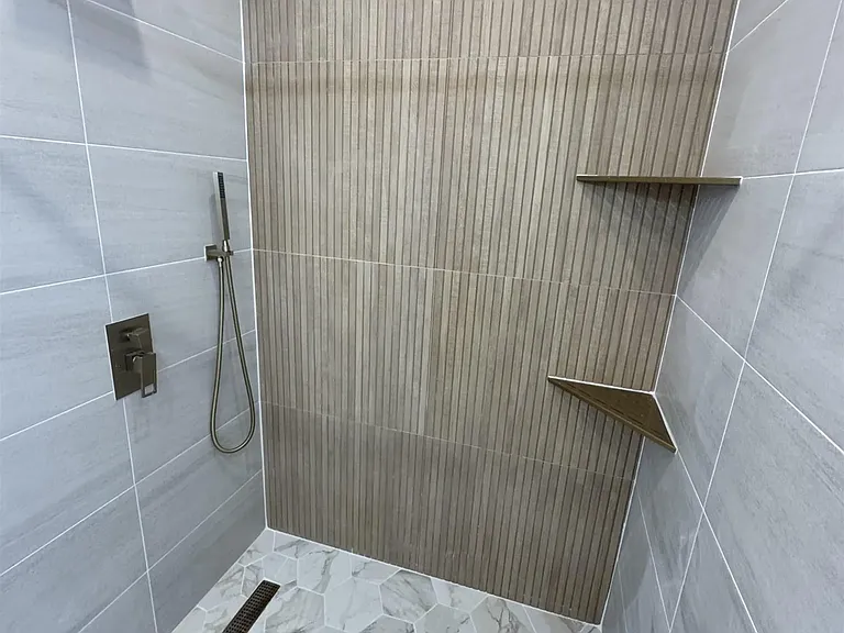 Primary Bath/Spa