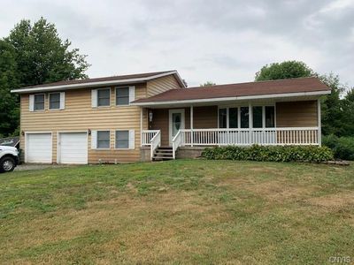 2 Arrowhead Dr, Fulton, NY, 13069
