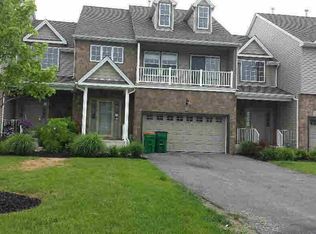 133 N River Dr, Beacon, NY 12508