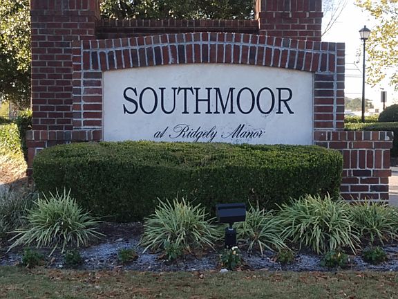 3rd image of 900 Southmoor Dr Unit 203