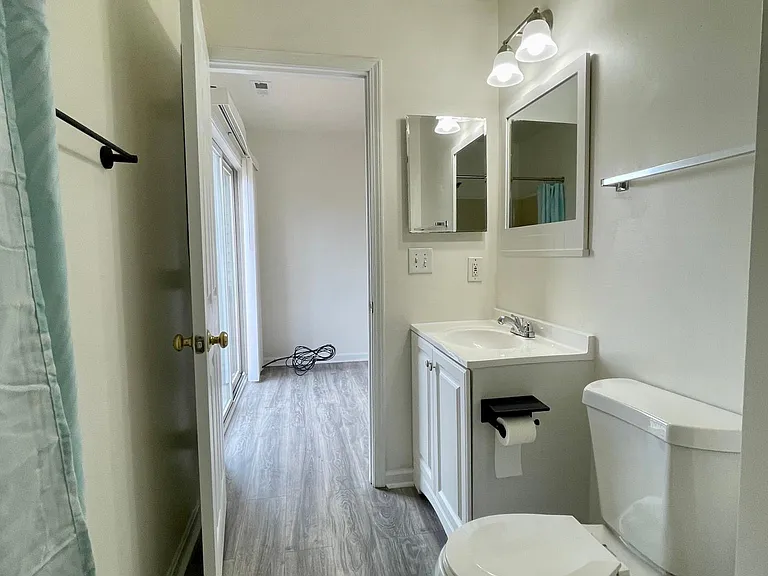 116 Commerce Dr — Photo 25