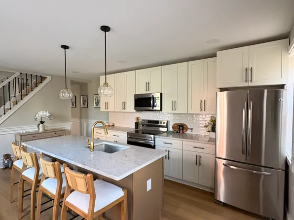 2455 Harlan St, Philadelphia, PA 19121