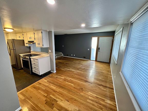 4th image of 3354 S Flower St APT 11