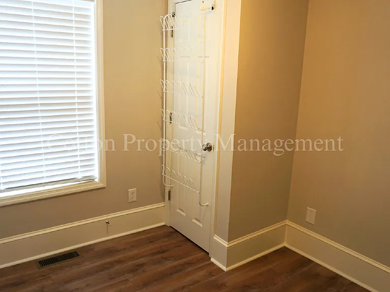 605 Harnett St — Photo 11