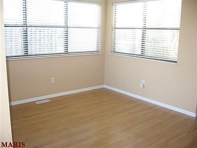 4th image of 2404 Westglen Farms Dr