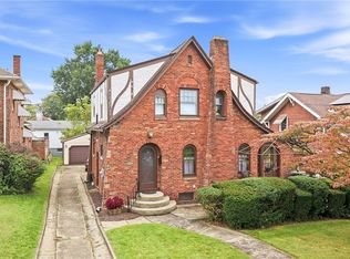 1216 Glenwood Dr, Sharon, PA 16146