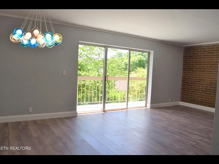 508 Berlin Dr — Photo 17