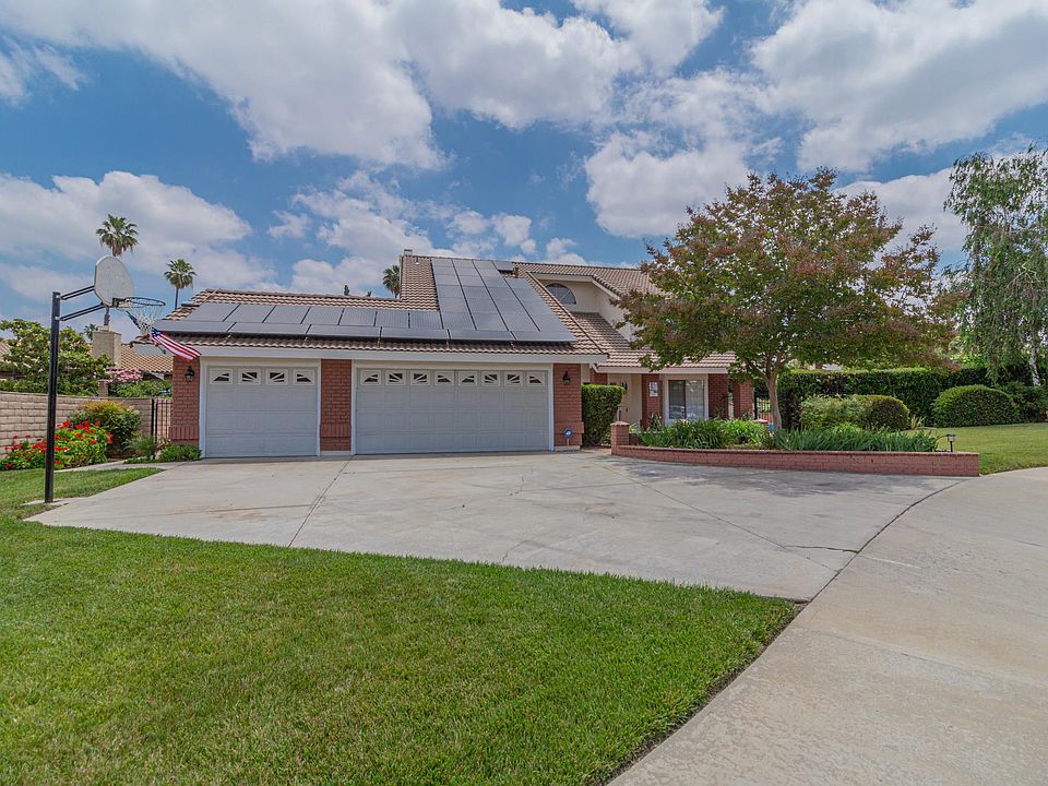 1st image of 329 Jesse Way