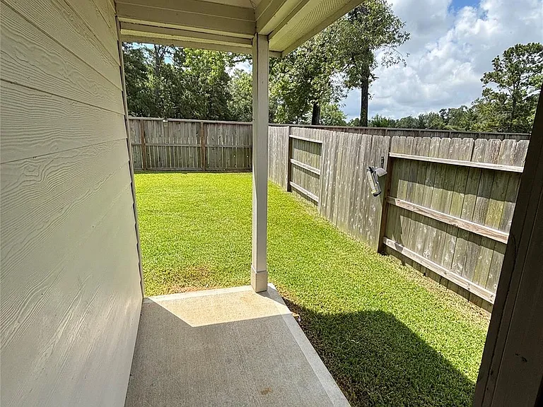 1739 Sahara Dr — Photo 17