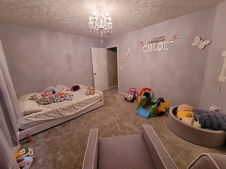 335 Thompson Dr — Photo 19