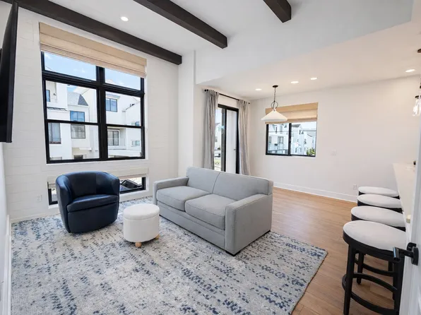 1226 Molara Ln, Encinitas, CA 92024