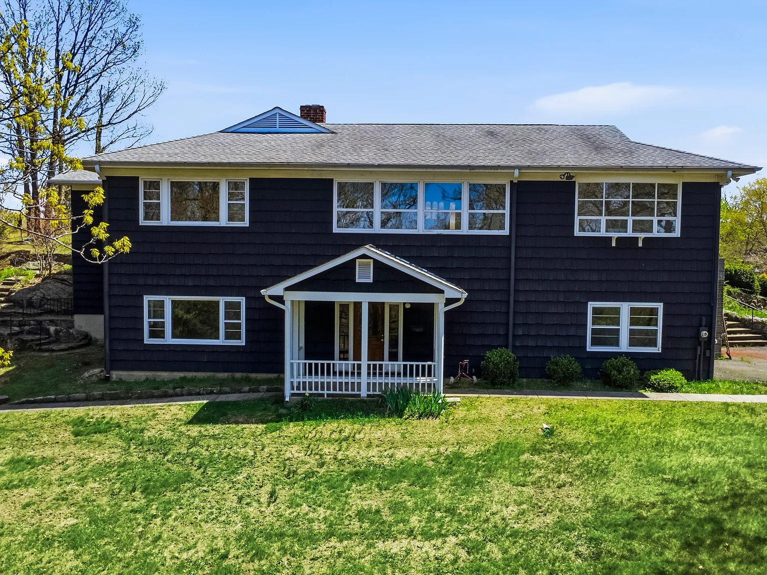 4 bed, 3867 sqft, $5,800 — Photo 3