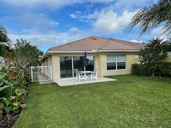 2nd image of 10446 SW Stratton Dr