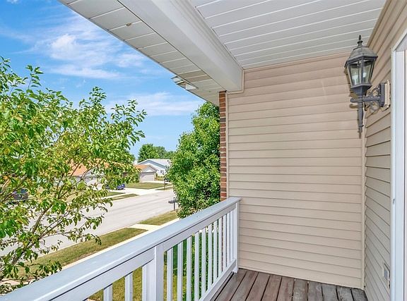 4th image of 304 Raven Dr #304