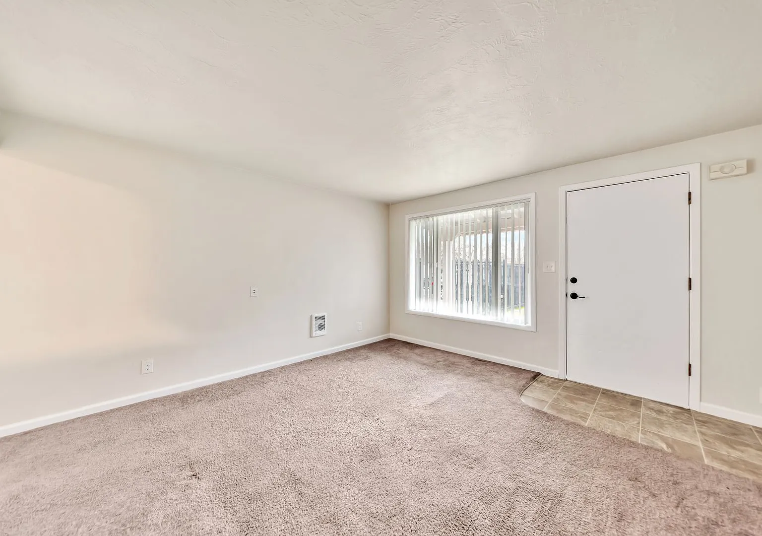 Eastside 1 — Photo 2