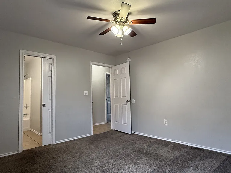 304 N Brentwood Ave #B — Photo 13