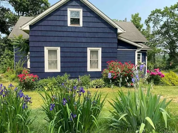 22 Blooms Corners Rd, Warwick, NY 10990