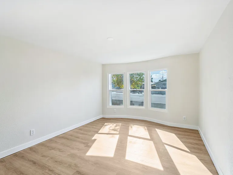 73300 Broadmoor Dr — Photo 50
