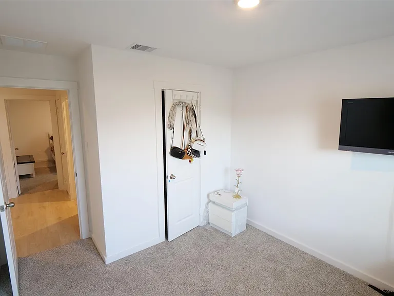 1303 Lucciola Ln — Photo 5