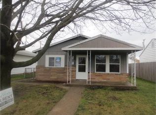 810 S Middleboro Ave, Mishawaka, IN 46544