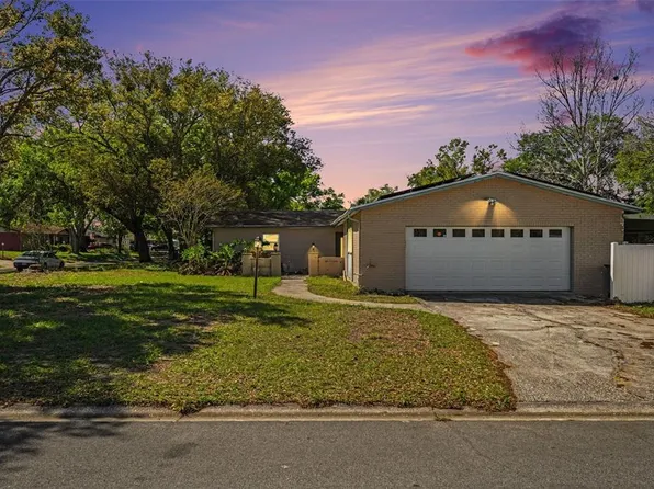 2835 Bellwood Dr, Brandon, FL 33511