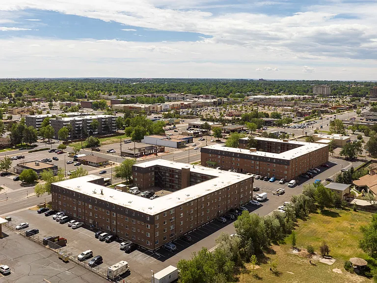 Meridian Garden Apartments — Photo 22