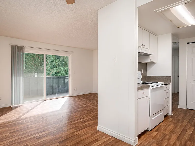 14500 SW Hall Blvd — Photo 6