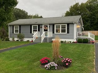 28 Apache Dr, Westerly, RI 02891