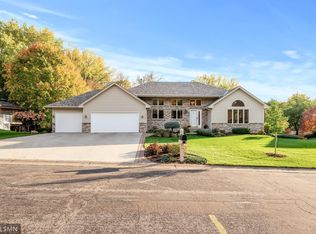 944 85th Ave NW, Coon Rapids, MN 55433