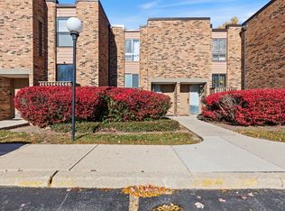 1620 Waxwing Ct, Schaumburg, IL