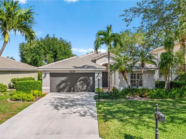 2325 Heritage Greens DR, NAPLES, FL 34119