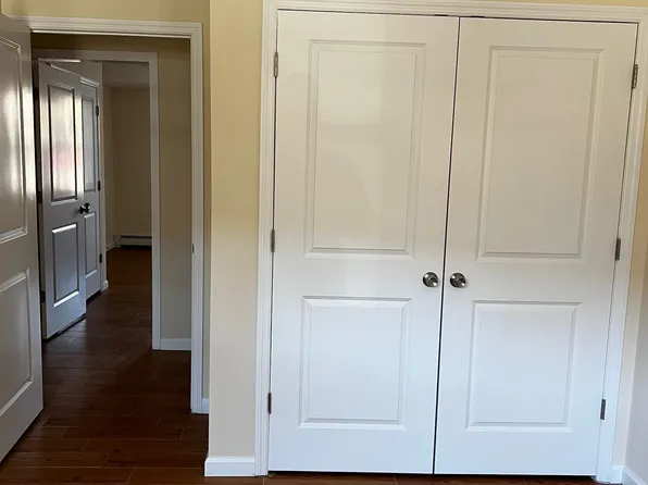 2126 Gerritsen Avenue image 14 of 23