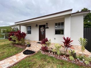 8800 NW 32nd Ct, Miami, FL 33147