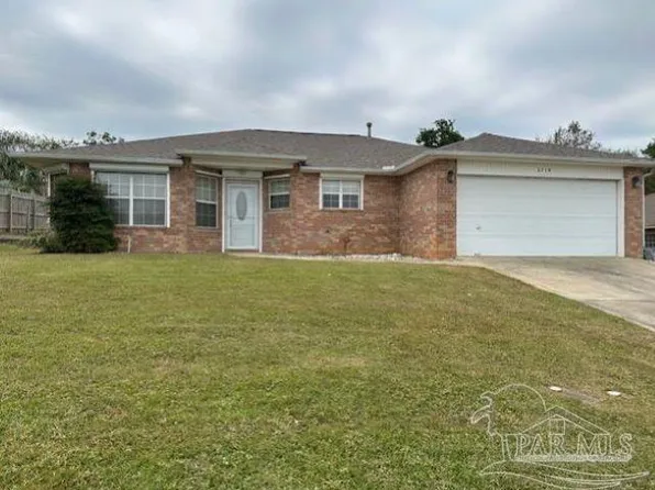 2719 Blackwood Dr, Cantonment, FL 32533