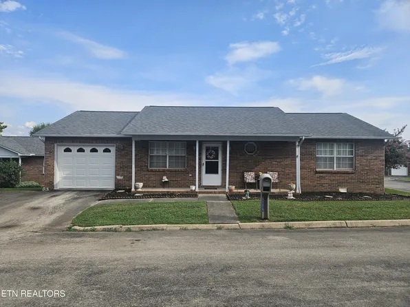 2354 Governors Ct, Maryville, TN 37801