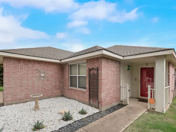 211 Blue Roan Dr, Waxahachie, TX 75165