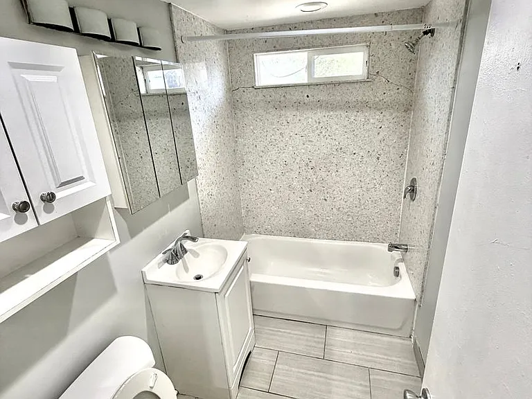 3670-3672 Atlas Way — Photo 10