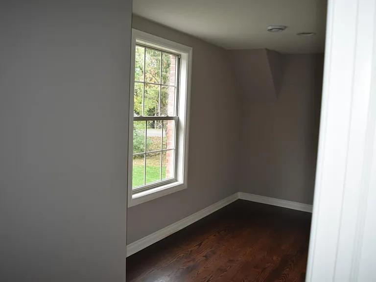 1592 Lone Pine Rd — Photo 32