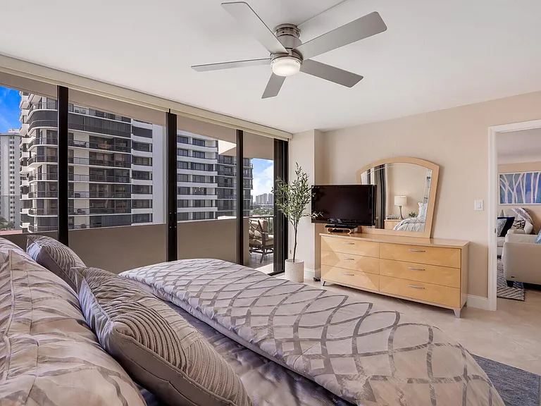 4200 N Ocean Dr #2-802 — Photo 20