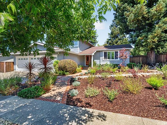 2nd image of 3358 Linda Mesa Way