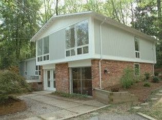 7206 Beechwood Rd, Alexandria, VA 22307