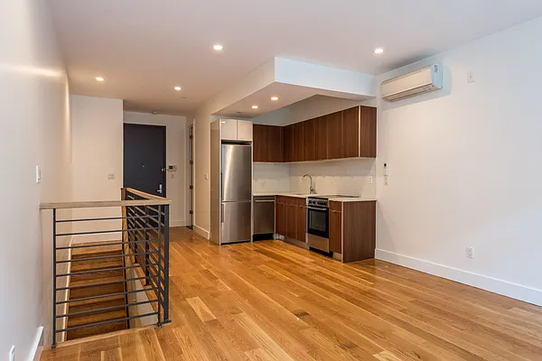 Rented by Nooklyn NYC LLC | media 14