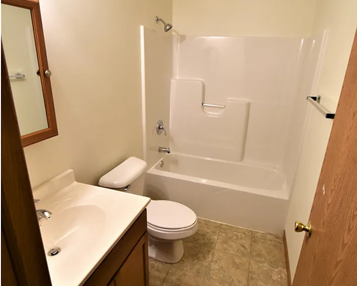 Prairie Ridge Apartments — Photo 32