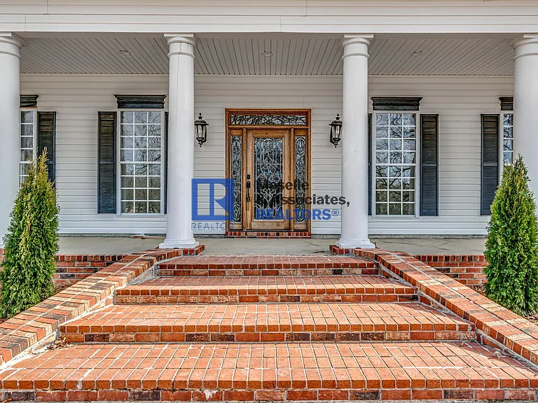 200 Cripple Creek Rd — Photo 6