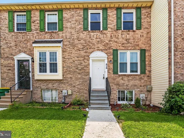 313 Goldsmith Ln, Newark, DE 19702